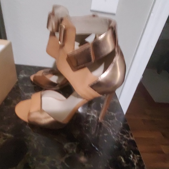 Shoes - Picture 2 of 2